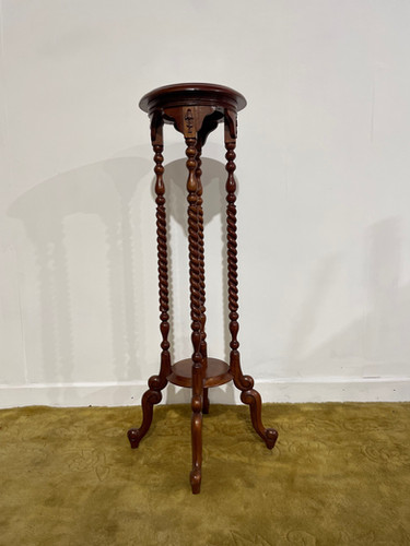 Reproduction mahogany Jardiniere