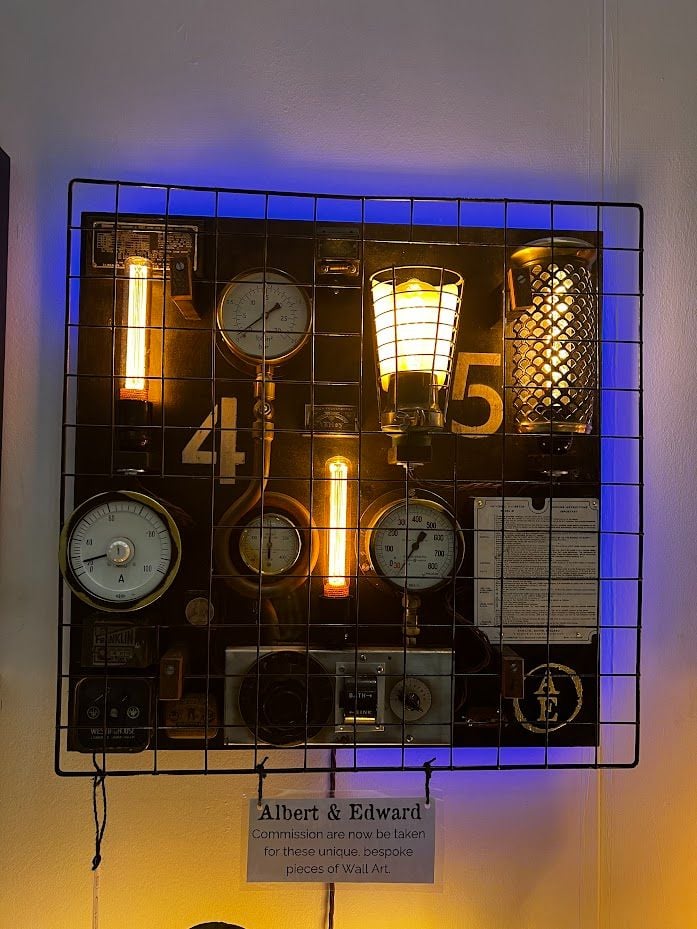 "Straight out" Conversation Wall Light
