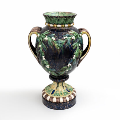 Large 19th century French Majolica Renaissance Palissy Vase with Mistletoe, 1880 - Image 2