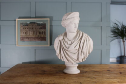 Marble Bust of a Roman Empress - Image 4