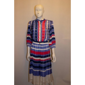 Vintage Fink Model Dress with changeable Collar