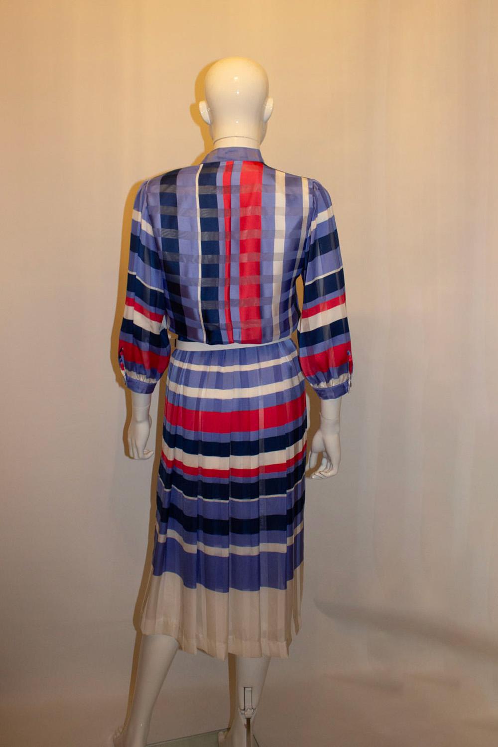 Vintage Fink Model Dress with changeable Collar