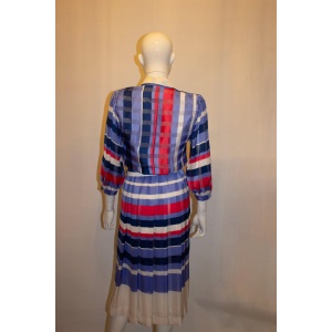 Vintage Fink Model Dress with changeable Collar