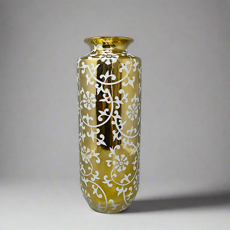 1960s Astonishing Gold Vase in Sesto Fiorentino Ceramic. Made In Italy