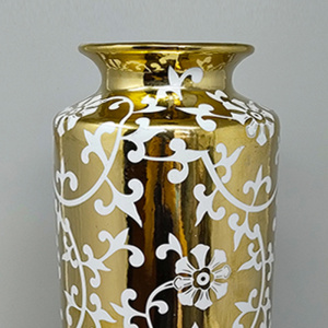1960s Astonishing Gold Vase in Sesto Fiorentino Ceramic. Made In Italy