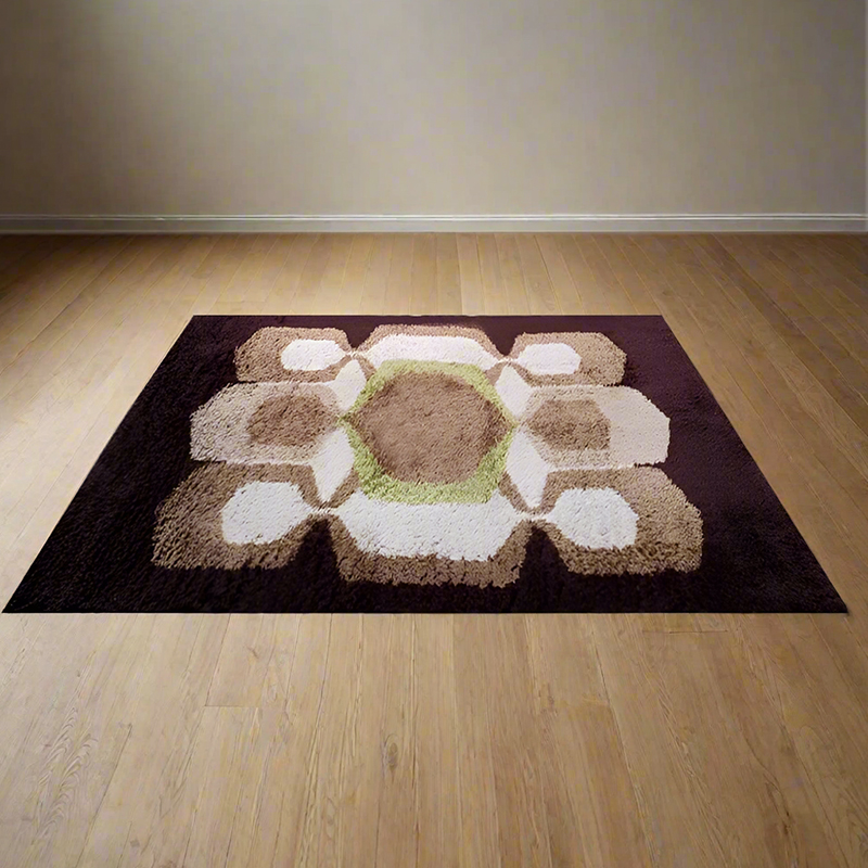 1970s space age rug, Pure wool made in Italy