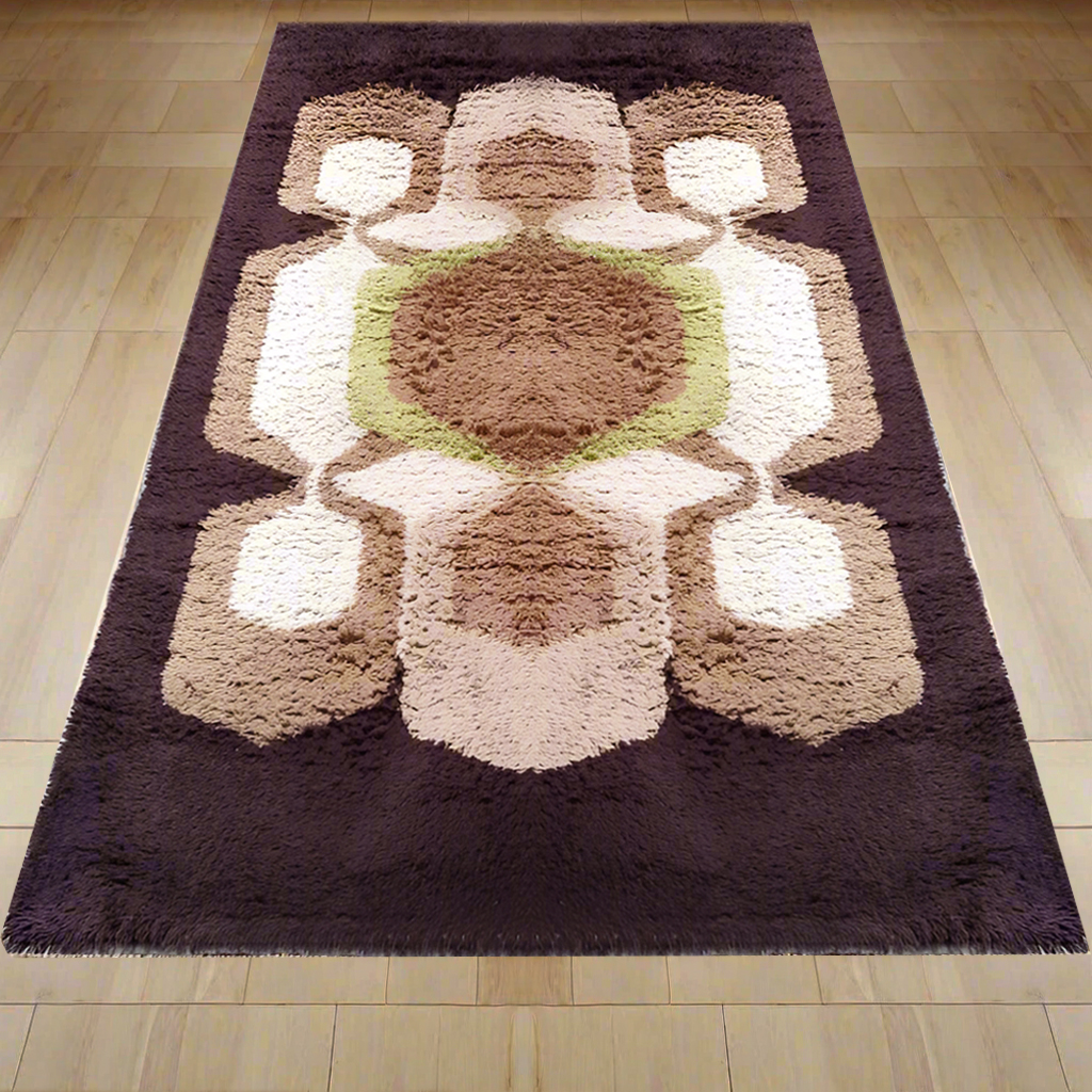 1970s space age rug, Pure wool made in Italy