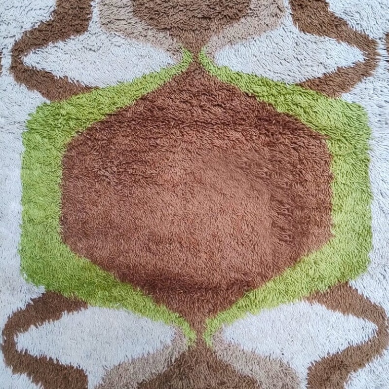 1970s space age rug, Pure wool made in Italy - Image 6