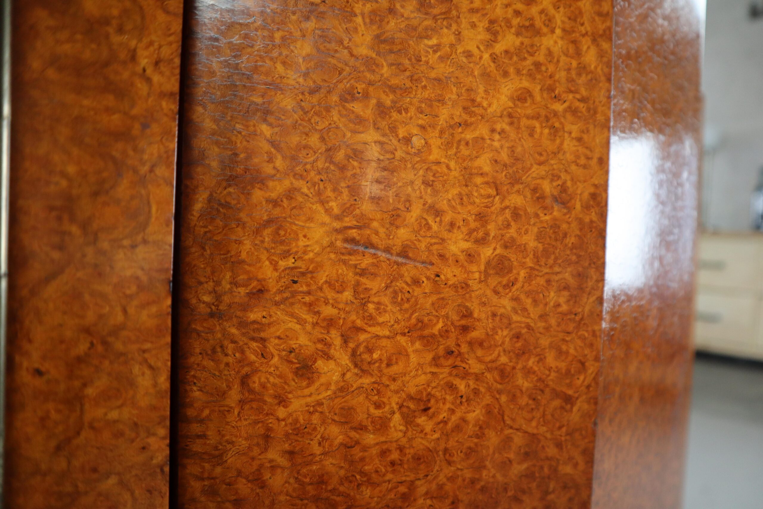 Art Deco buffet, Macassar Ebony and Walnut Burl, 1920-1930