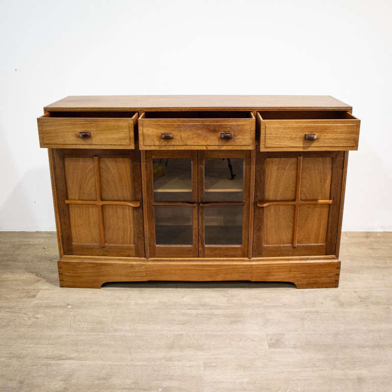 Cotswold Style Sideboard - Image 3