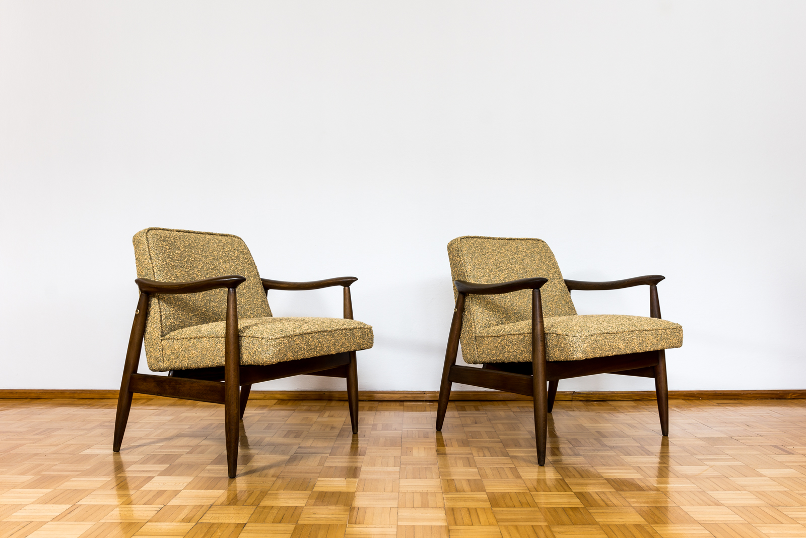 Pair Of Mid Century Modern Gfm 87 Armchairs By Juliusz Kędziorek, in KVADRAT, 1960s