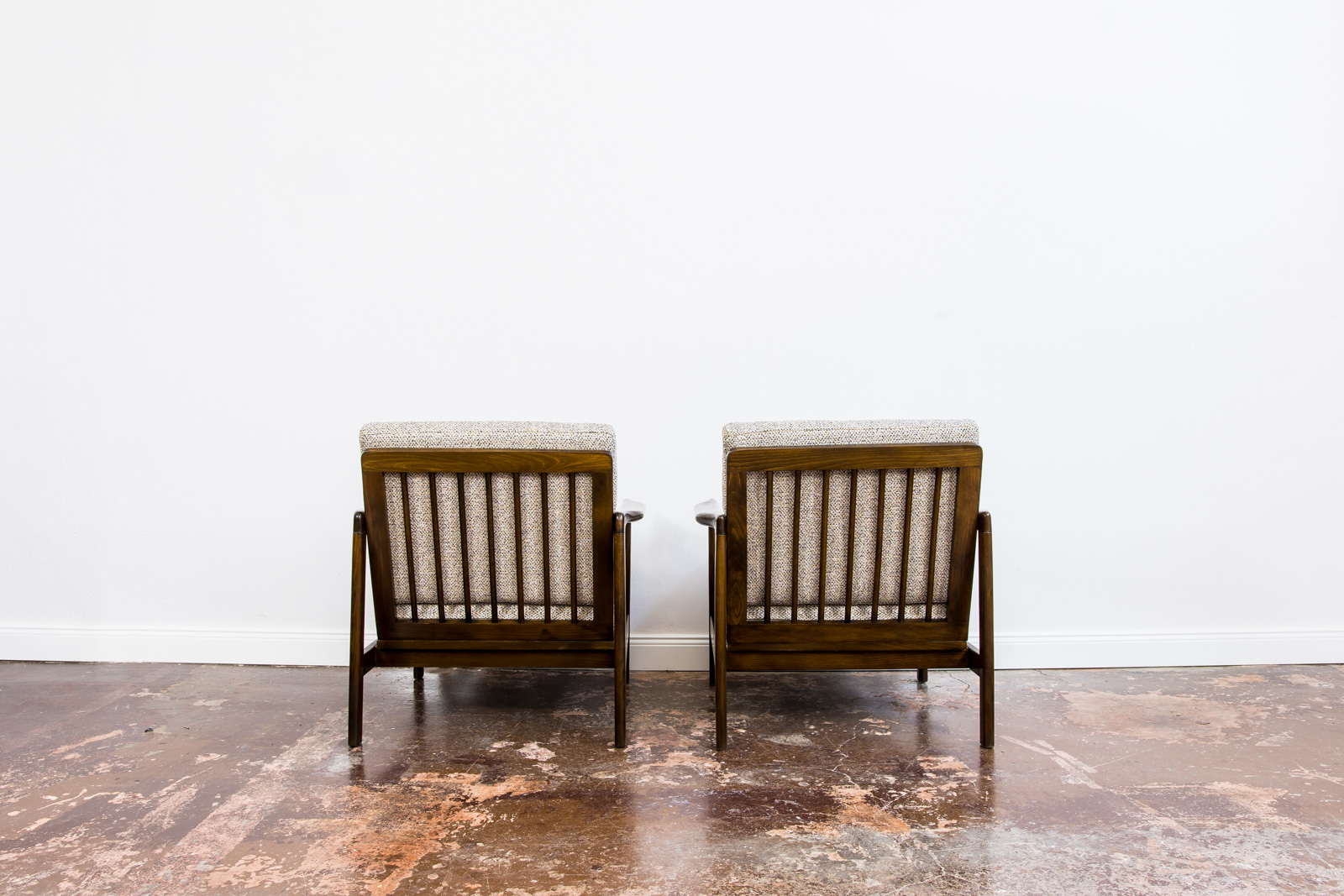 Pair of "B-7522" armchairs by Zenon Bączyk, Poland, 1960's