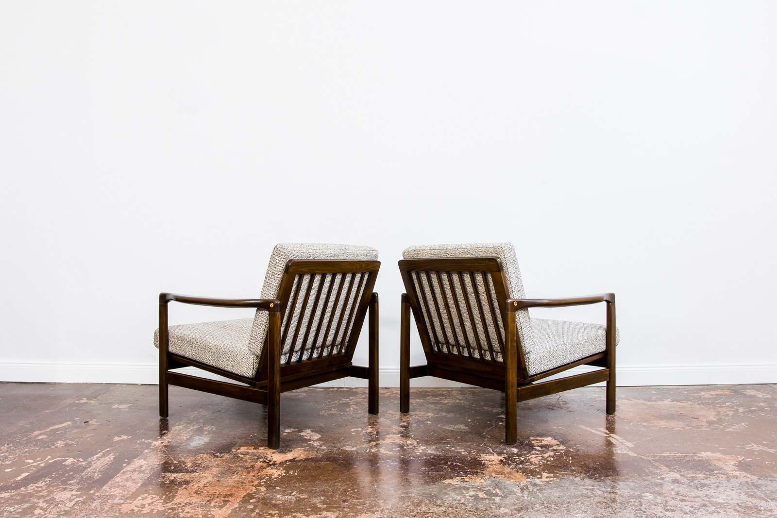Pair of "B-7522" armchairs by Zenon Bączyk, Poland, 1960's