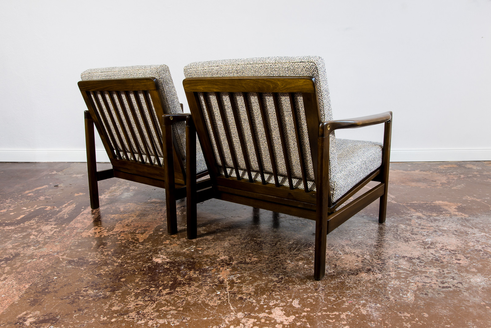 Pair of "B-7522" armchairs by Zenon Bączyk, Poland, 1960's