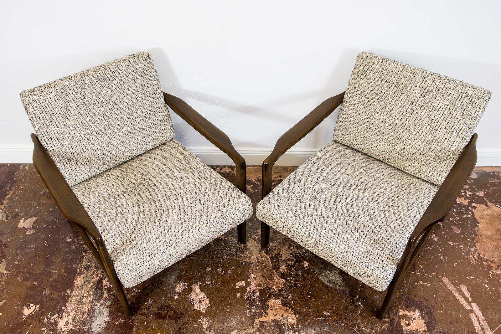 Pair of "B-7522" armchairs by Zenon Bączyk, Poland, 1960's