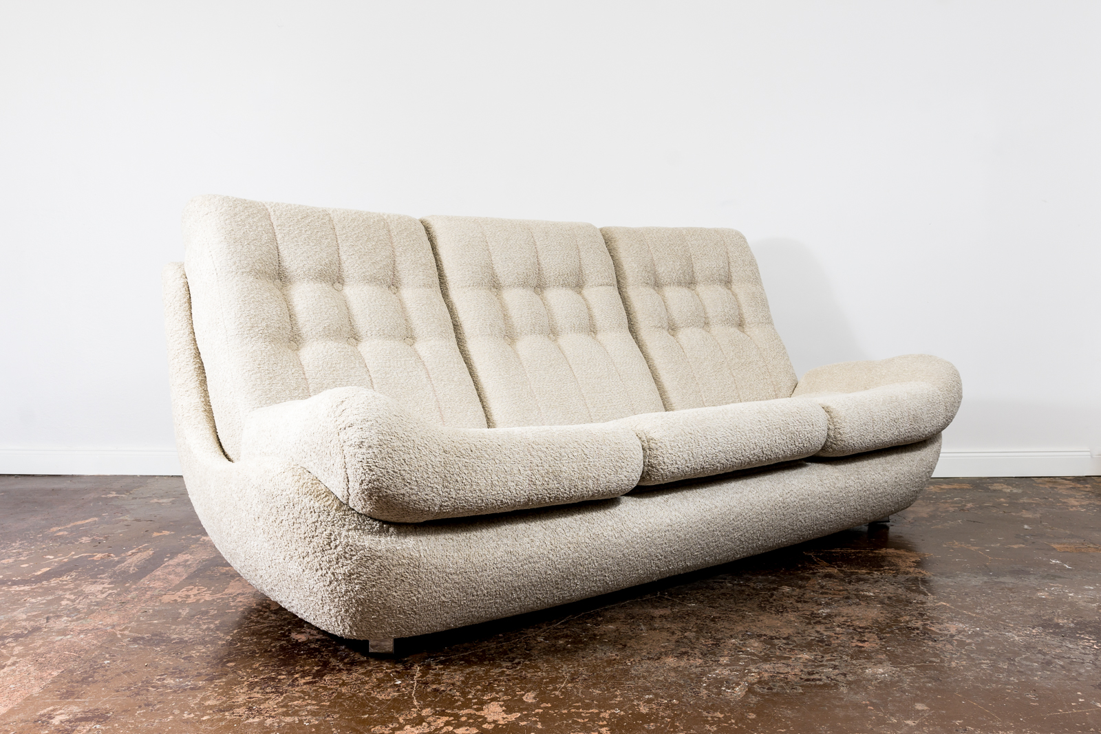 Space Age Sofa Atlantis In Beige Boucle, Czechoslovakia, 1970's