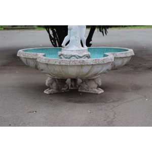 Early 20th century italian garden fountain