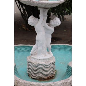 Early 20th century italian garden fountain