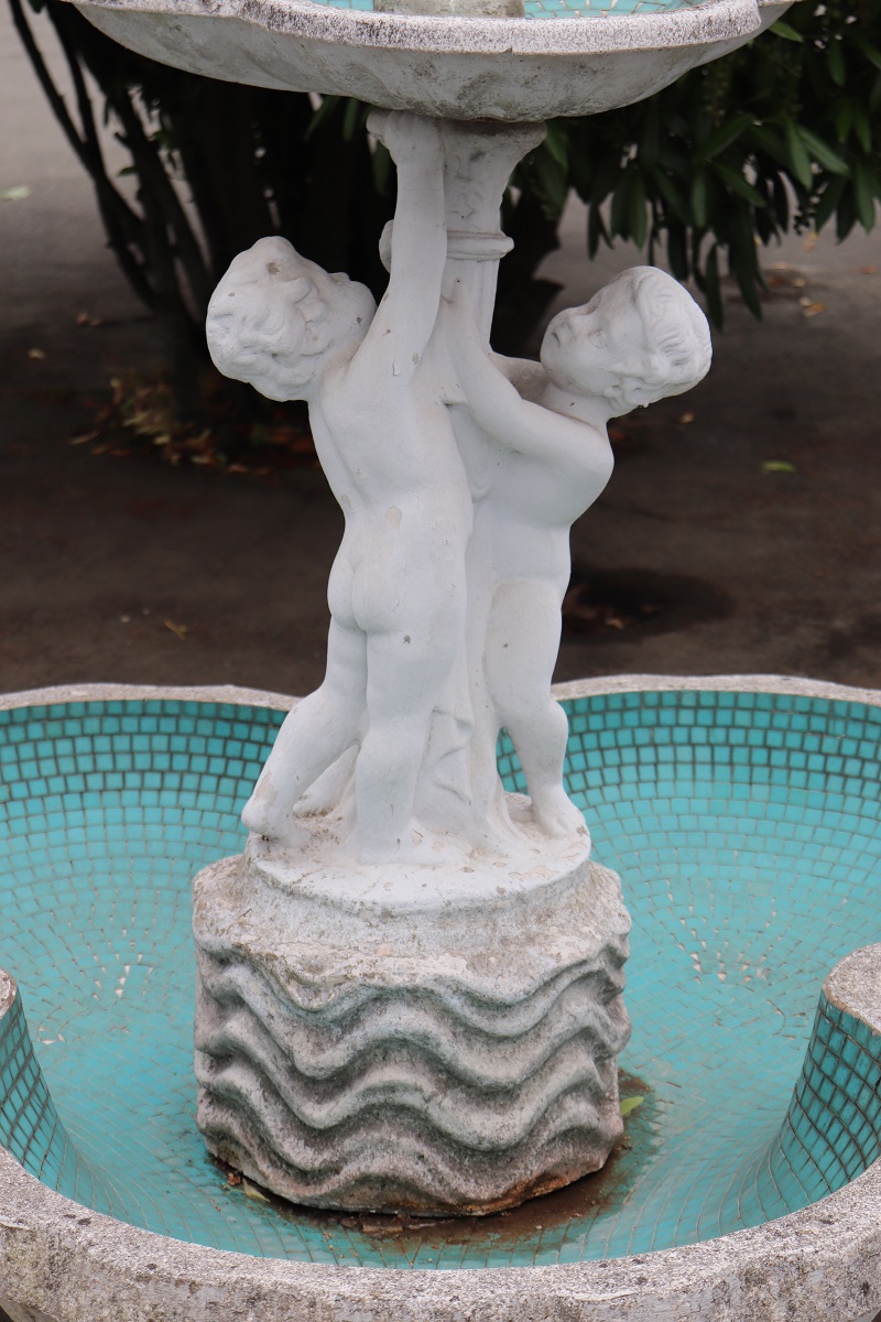 Early 20th century italian garden fountain