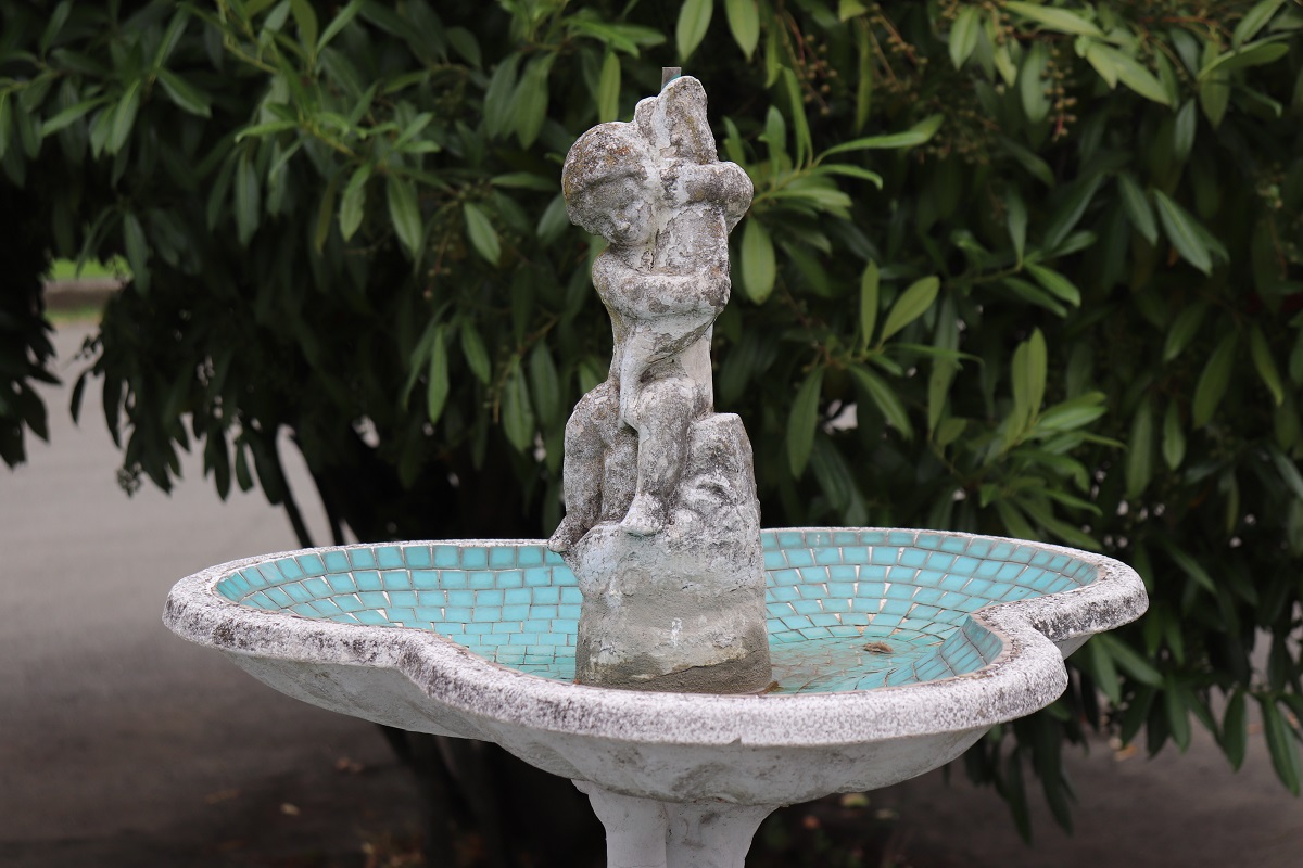 Early 20th century italian garden fountain