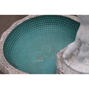 Early 20th century italian garden fountain