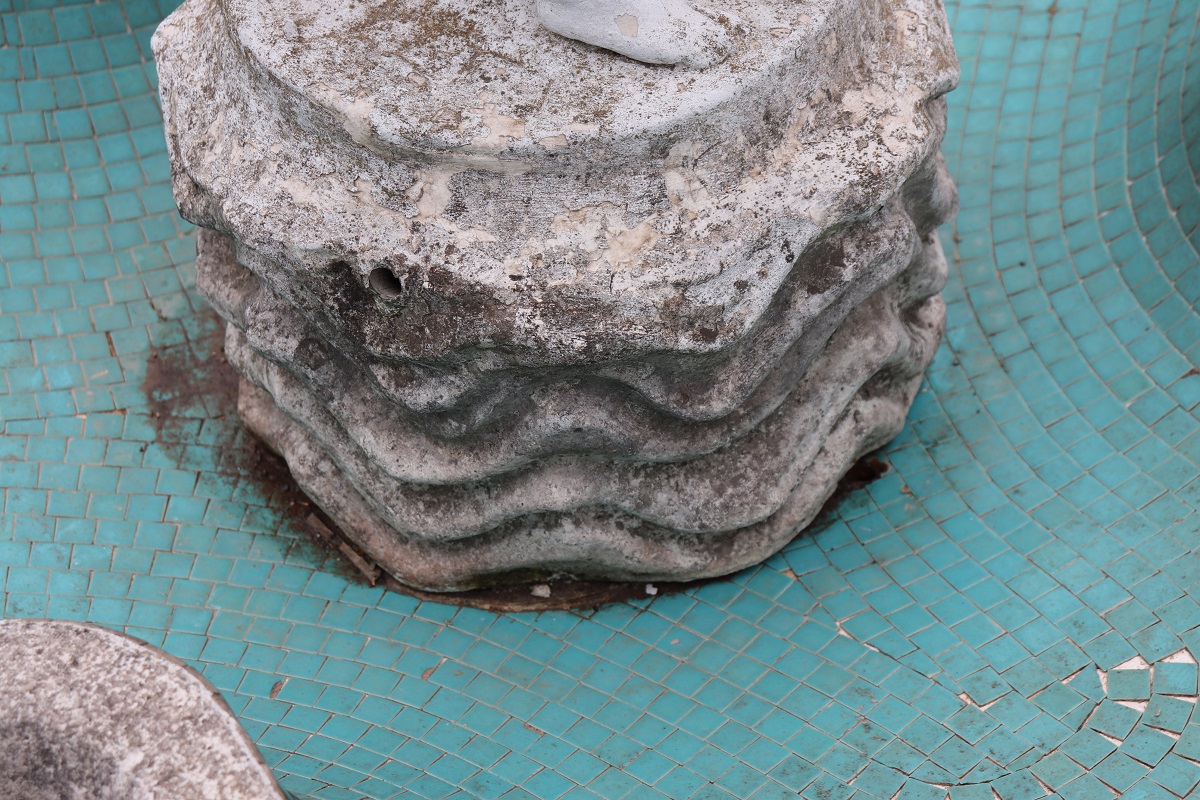 Early 20th century italian garden fountain