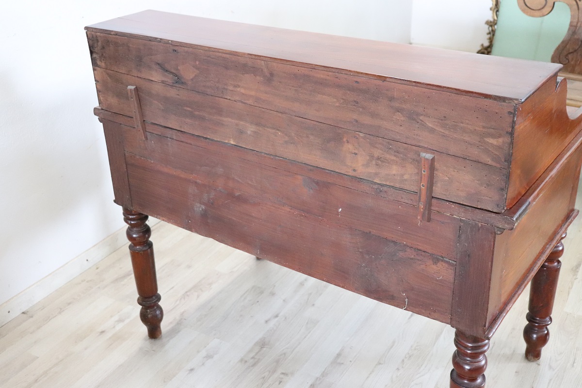 Italian antique writing desk in cherry wood, Louis Philippe 19th century