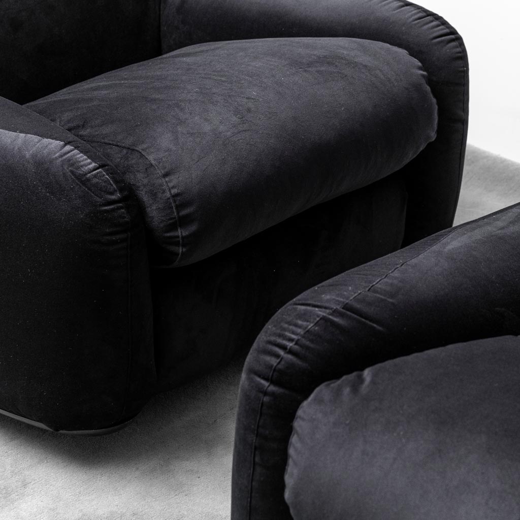 Pair Of Arrigoni Busnelli Piumotto Armchairs From The 70s Modern Vintage