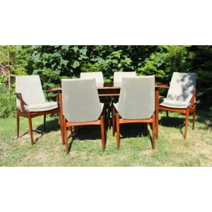 Mid Century Rosewood Hamilton Dining Table and Chairs By Robert Heritage For Archie Shine