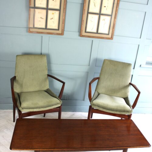 Mid Century Rosewood Coffee Table By Robert Heritage For Archie Shine