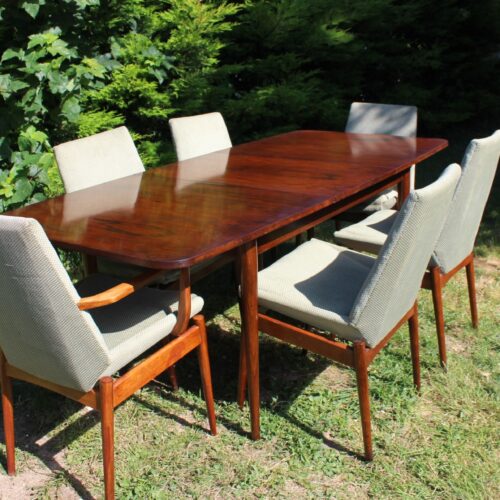 Mid Century Rosewood Hamilton Dining Table and Chairs By Robert Heritage For Archie Shine