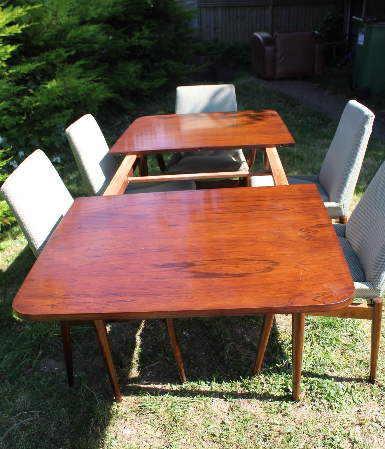 Mid Century Hamilton Rosewood Dining Table By Robert Heritage For Archie Shine