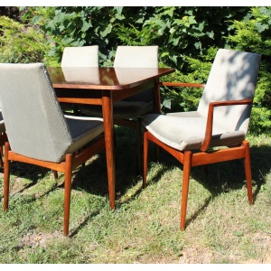 Mid Century Rosewood Hamilton Dining Table and Chairs By Robert Heritage For Archie Shine