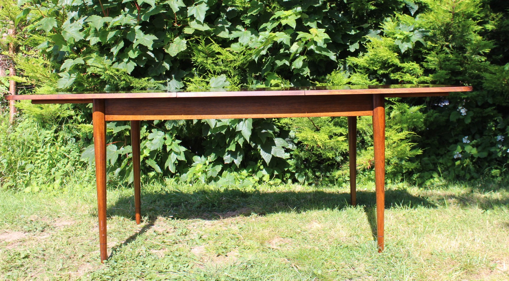 Mid Century Hamilton Rosewood Dining Table By Robert Heritage For Archie Shine
