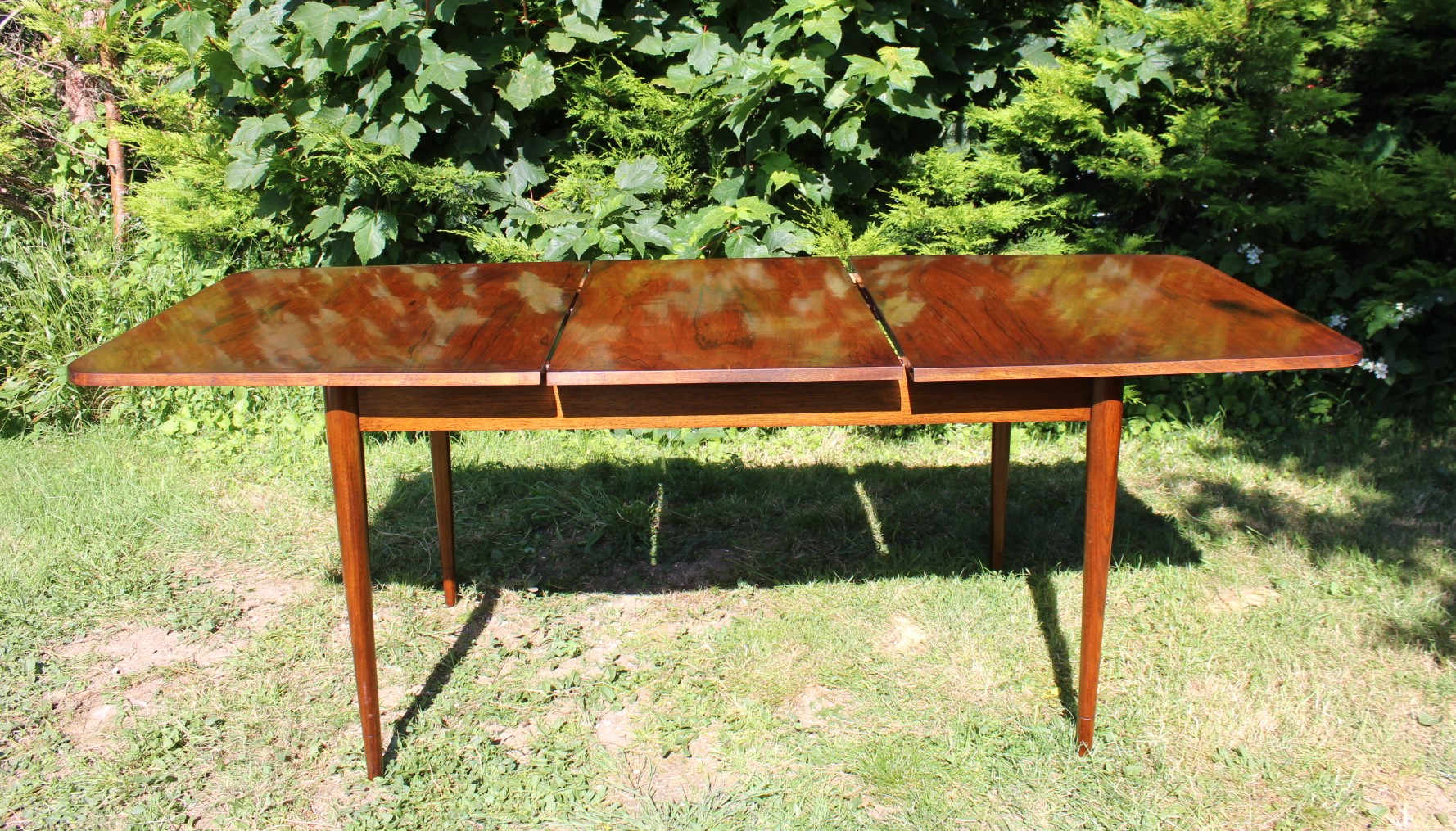 Mid Century Hamilton Rosewood Dining Table By Robert Heritage For Archie Shine