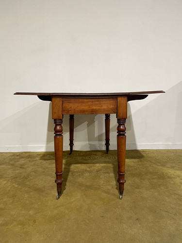 Victorian Mahogany Pembroke Table