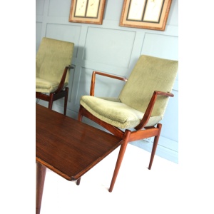 Mid Century Rosewood Coffee Table By Robert Heritage For Archie Shine