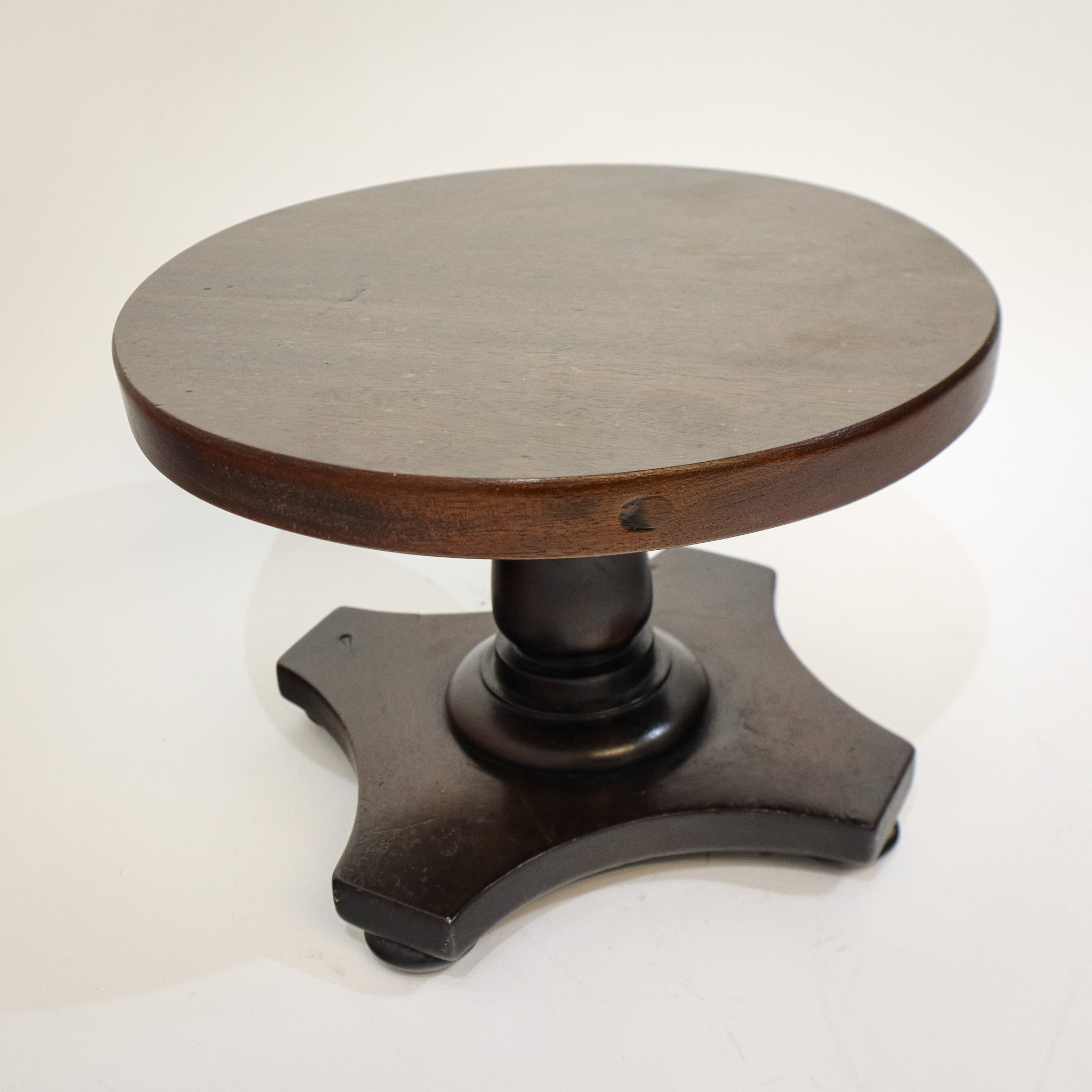 William IV Salesman’s Sample of a Mahogany Pedestal Table