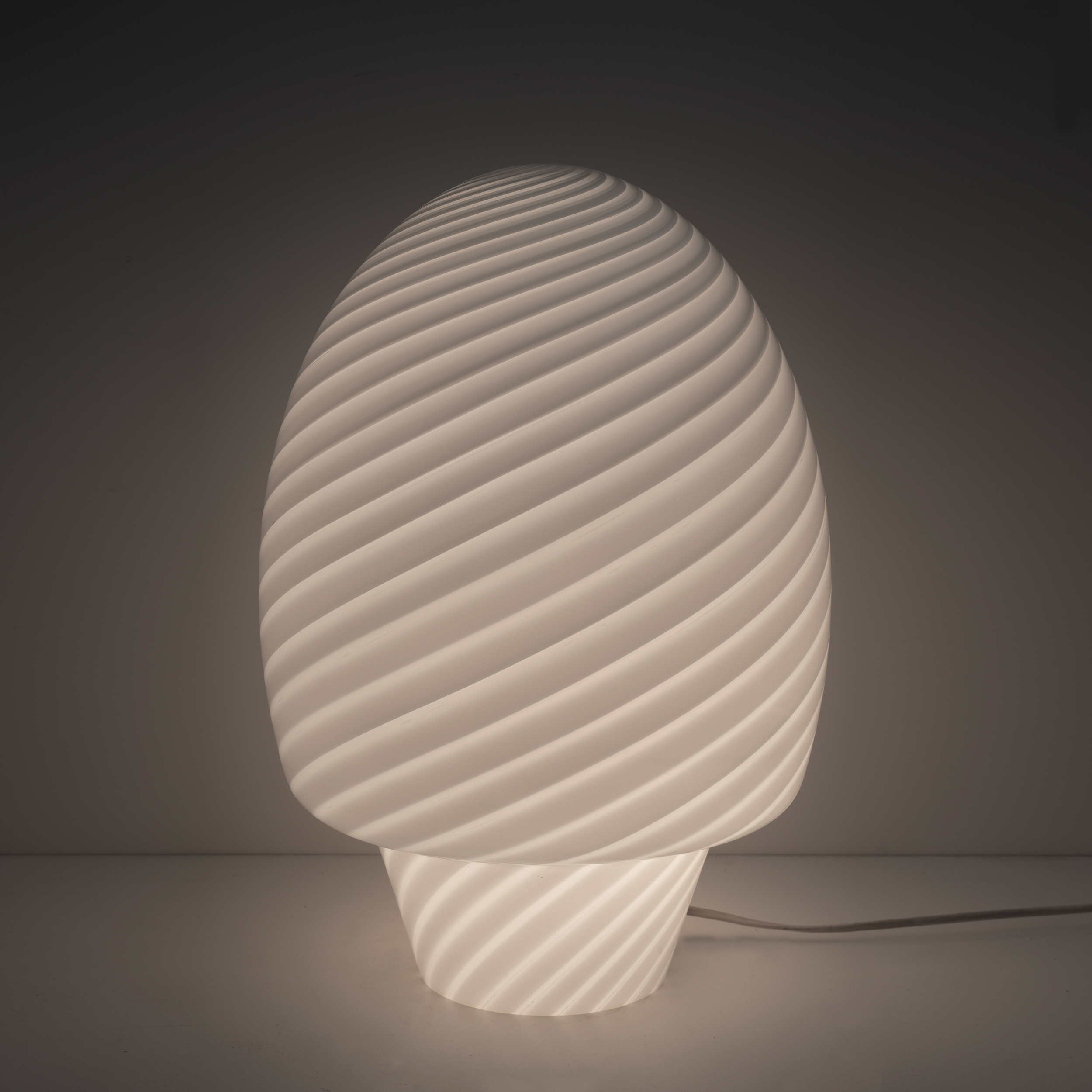 Venini Style Mid-Century Modern Italian Murano Glass Mushroom Table Lamp, 1970s