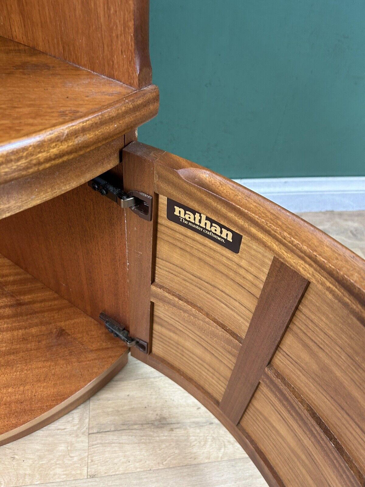 Retro Vintage Mid Century Teak Corner Cabinet By Nathan Furniture-Courier