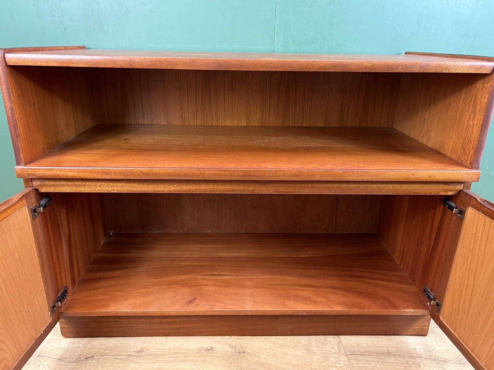 Retro Vintage Mid Century Teak Media Sideboard By Nathan Furniture-Courier