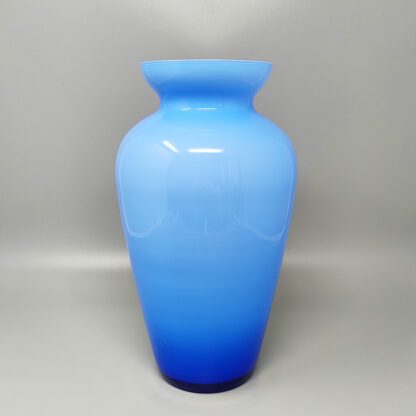 1960s Astonishing Blue Jackated Vase in Murano Glass. Made in Italy - Image 3
