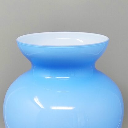 1960s Astonishing Blue Jackated Vase in Murano Glass. Made in Italy - Image 5