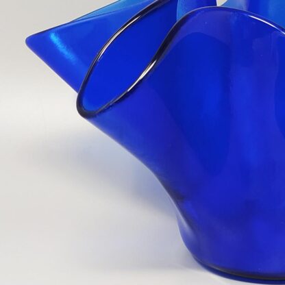 1970s Blue Vase "Fazzoletto" by Dogi in Murano Glass. Made in Italy - Image 7