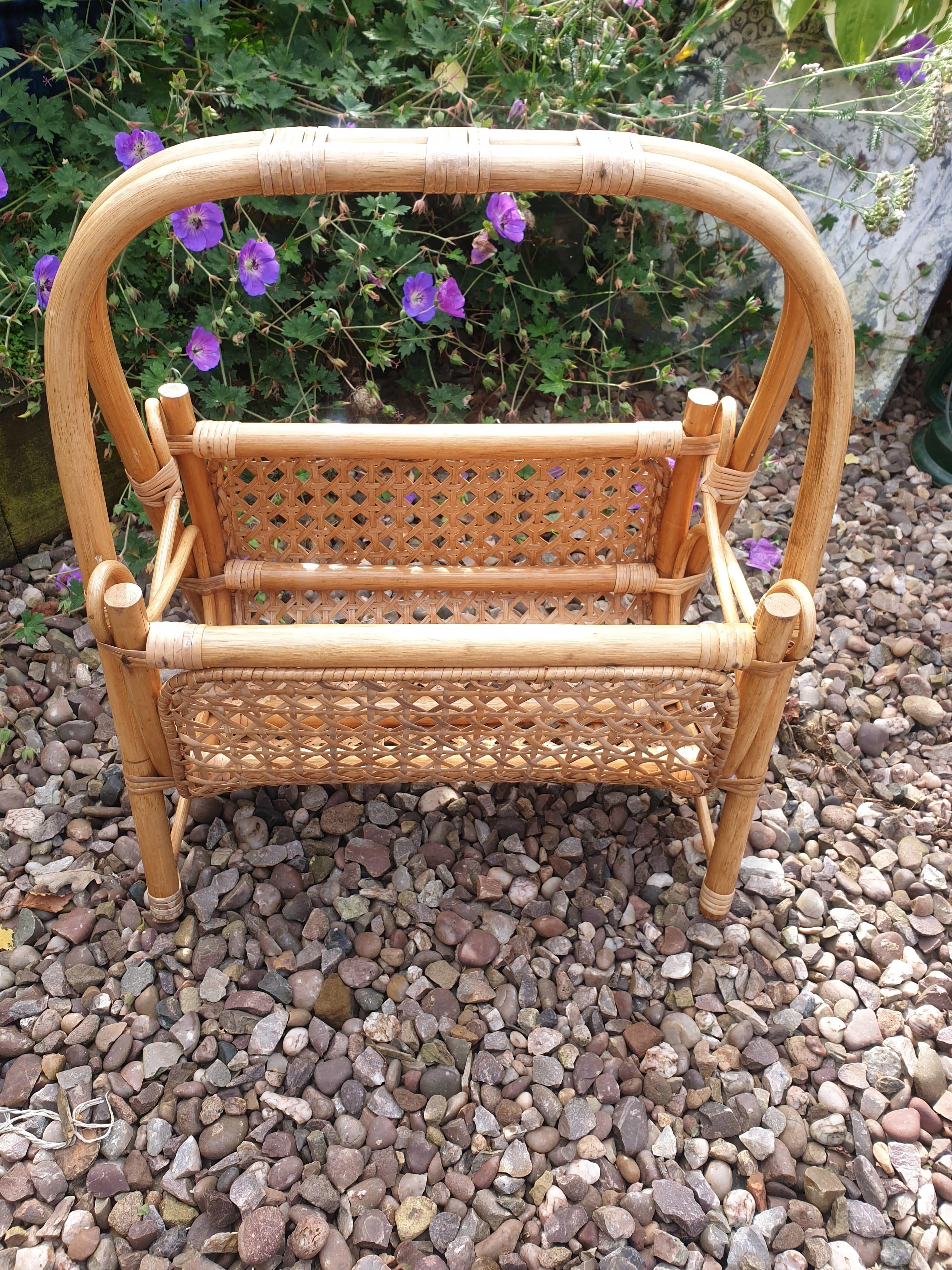 Magazine rack