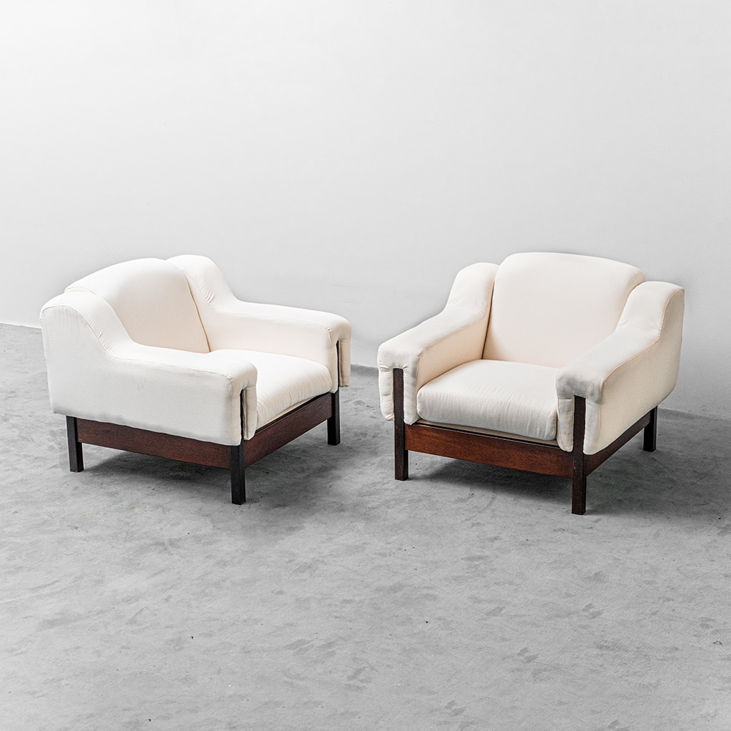 Pair Of White Cotton Armchairs Saporiti 70s Vintage Modern