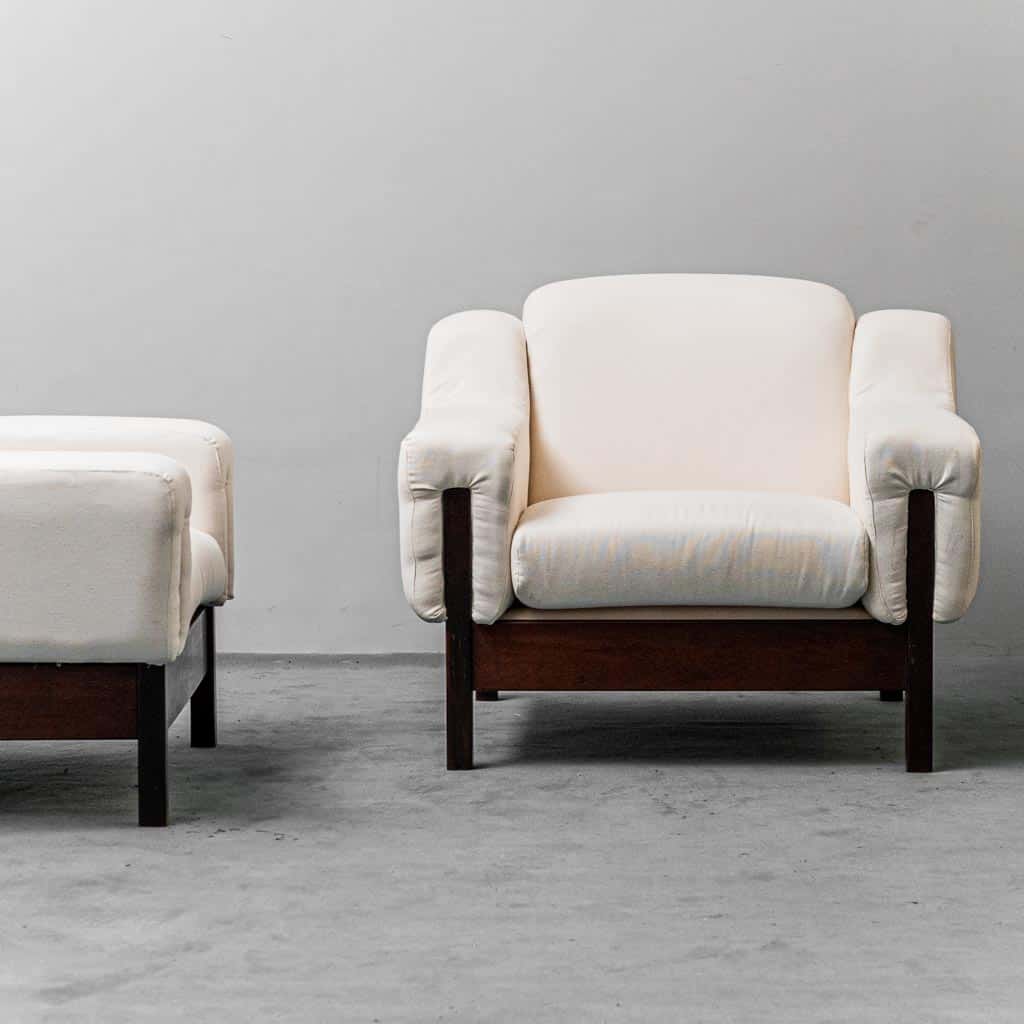 Pair Of White Cotton Armchairs Saporiti 70s Vintage Modern