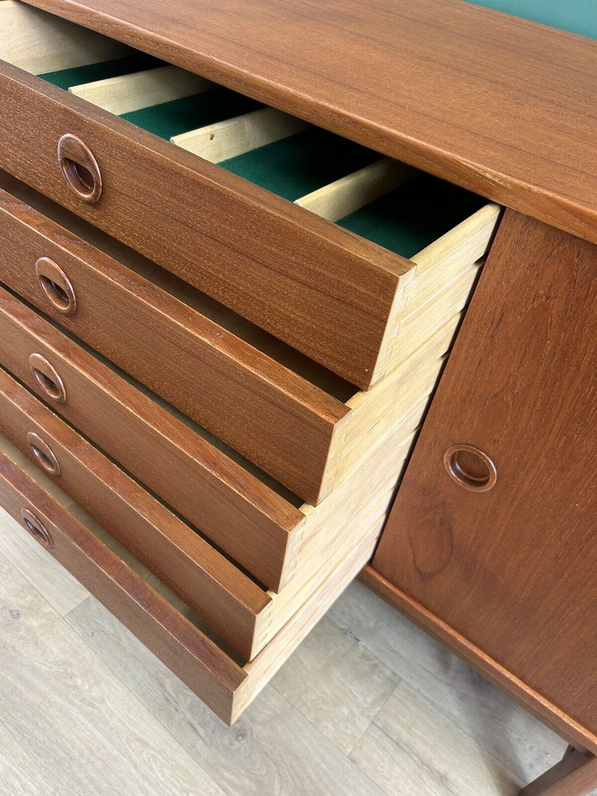 Retro Vintage Mid Century Swedish 🇸🇪 Teak Sideboard By DUX 1960s -Courier