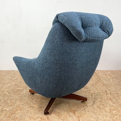 Mid Century Egg Chair