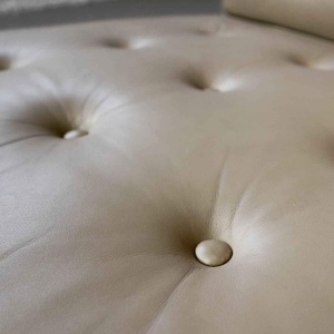 Florence Knoll lounge chair